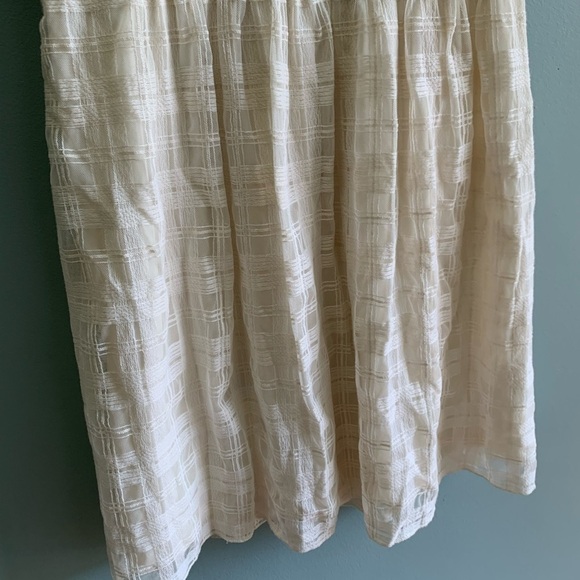 Anthropologie’s Everleigh Beautiful Cream Dress Size Small - Picture 2 of 6